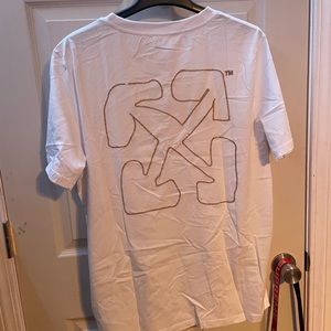 Off white t shirt
